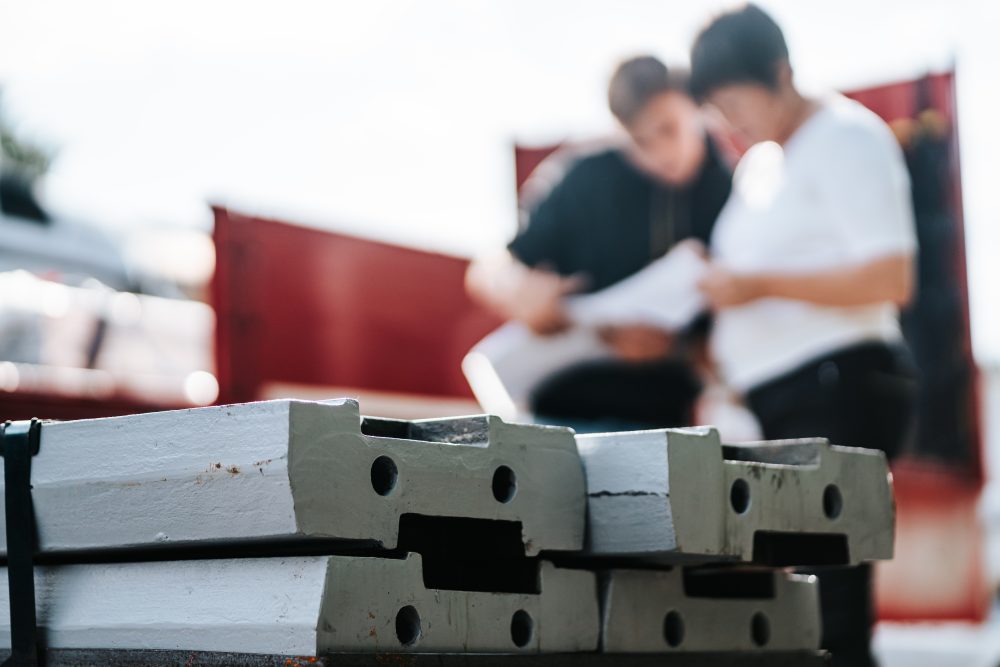 Un savoir-faire précis, un accompagnement <mark>sur-mesure</mark>.